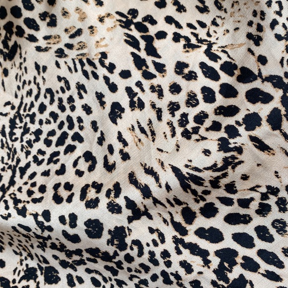 Forever21 cheetah print mini skirt - Picture 3 of 3